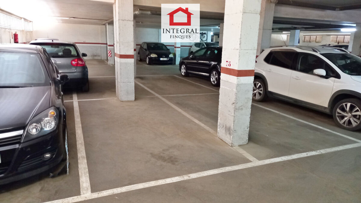 Parking Zona Institut