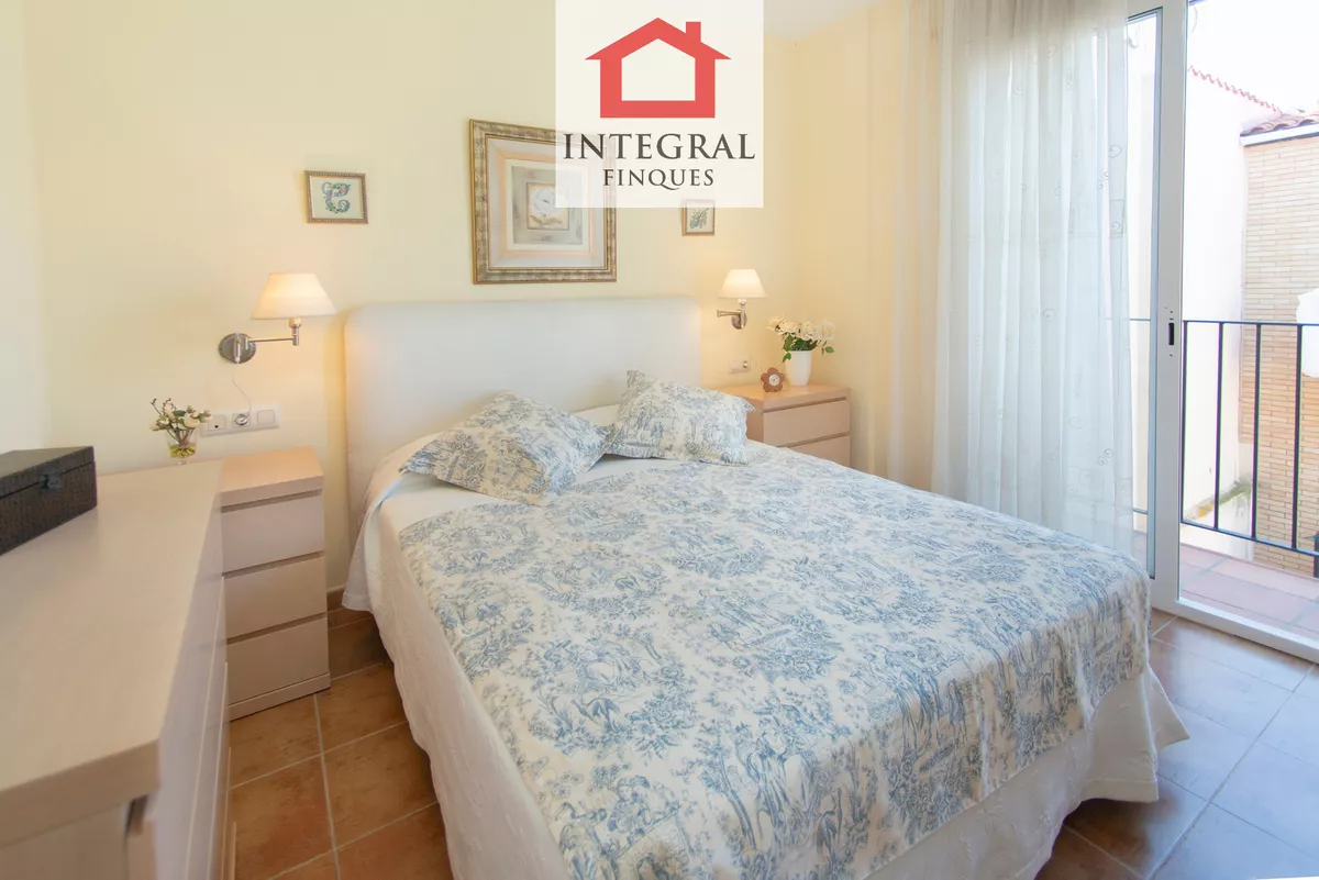 APARTAMENT AMB PÀRQUING A 2 MINUTS DE LA PLATJA