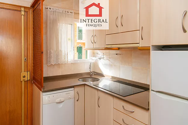 APARTAMENTO EN LA FOSCA CON PISCINA COMUNITARIA