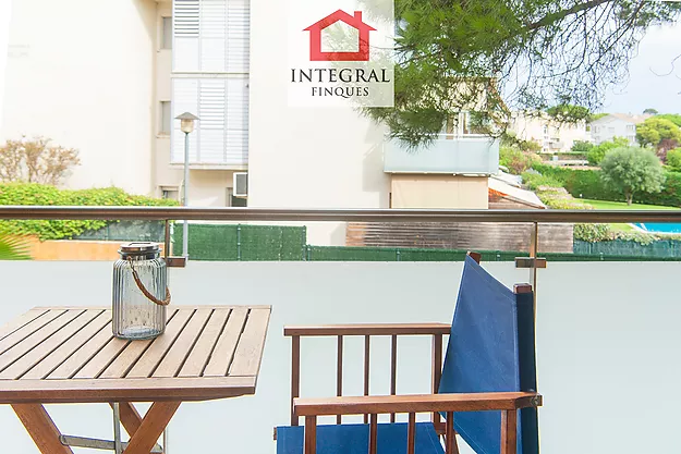 APARTAMENTO EN LA FOSCA CON PISCINA COMUNITARIA