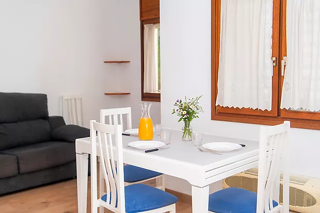 APARTAMENTO EN EL CENTRO DE PALAM&Oacute;S CON PARKING Y TRASTERO